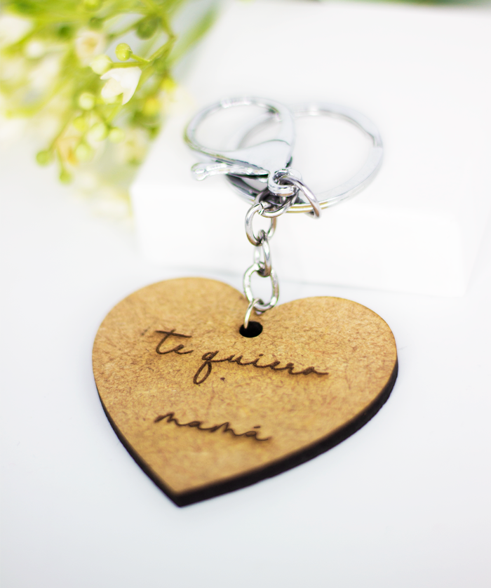Llavero Corazón de Madera Personalizado